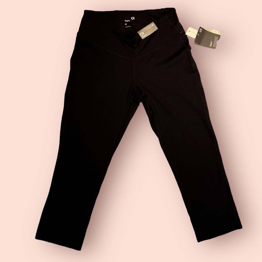 NWT GapFit Cropped Black Legging